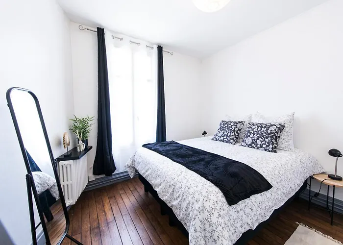 Appartement Avec Balcon A 250 M De La Gare, Hyper Centre