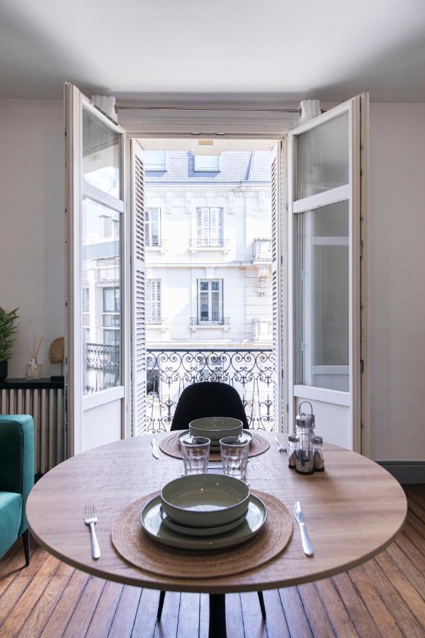 Avec Balcon A 250 M De La Gare, Hyper Centre Apartment Tours
