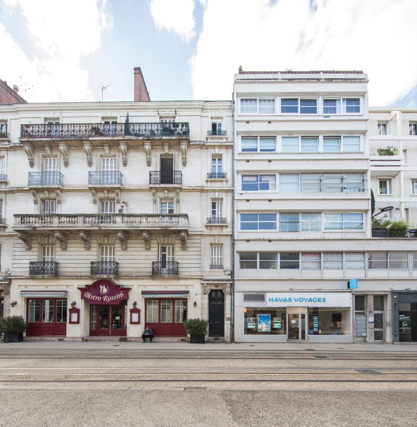 Appartement Avec Balcon A 250 M De La Gare, Hyper Centre Tours